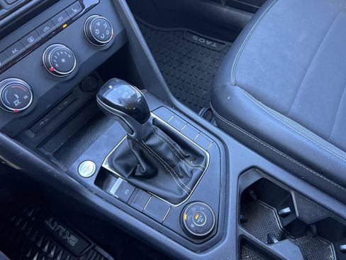 Certified 2022 Volkswagen Taos SE w/ IQ.Drive SE Package image 24