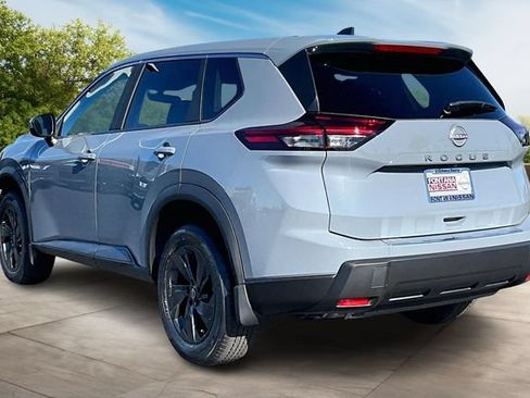 New 2026 Nissan Rogue SV FWD image 3