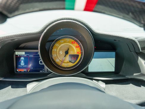 Used 2019 Ferrari 488 Pista Coupe RWD image 70