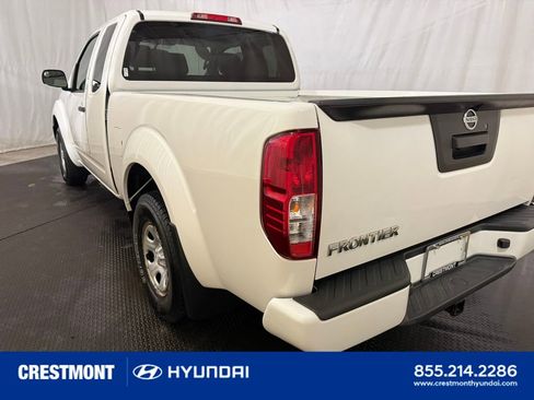 Used 2018 Nissan Frontier S RWD image 11