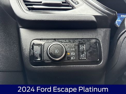 Used 2024 Ford Escape Platinum AWD/4WD image 26