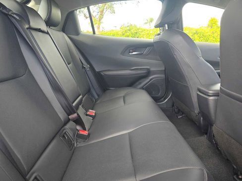 Used 2025 Toyota Prius XLE image 12