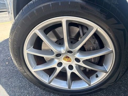 Used 2022 Porsche Cayenne image 4