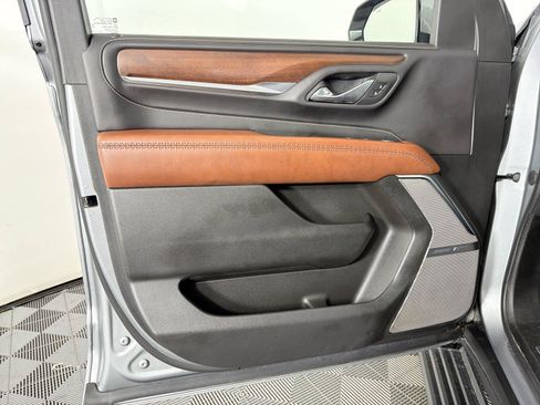 Certified 2024 GMC Yukon Denali Ultimate AWD/4WD image 8