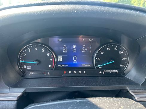 Used 2022 Ford Explorer Limited w/ Equipment Group 301A AWD/4WD image 15