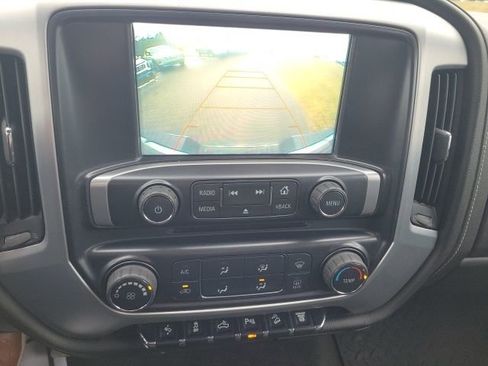 Used 2018 GMC Sierra 2500 SLE w/ SLE Convenience Package image 33