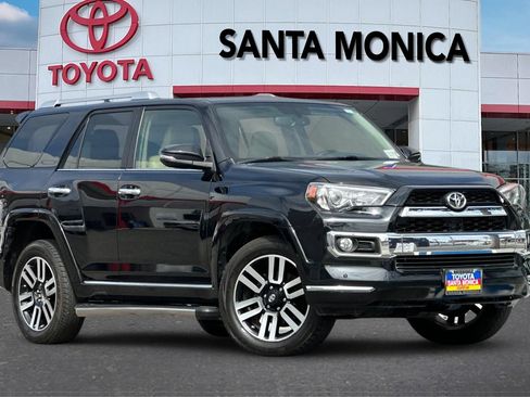 Used 2016 Toyota 4Runner Limited AWD/4WD image 2