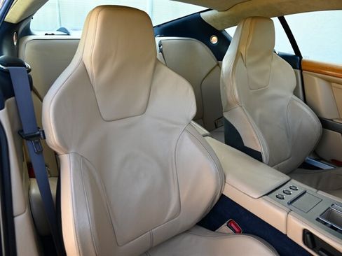 Used 2005 Aston Martin DB9 Coupe RWD image 21