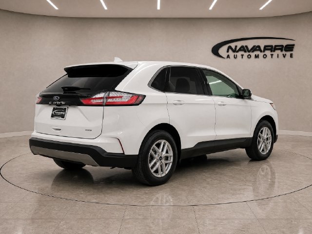 Used 2024 Ford Edge SEL AWD/4WD image 7