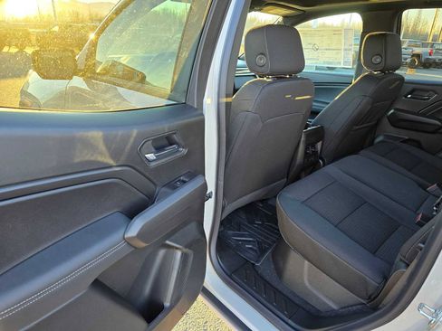 New 2026 GMC Canyon Elevation w/ Convenience Package image 15