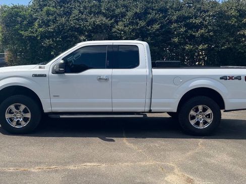 Used 2015 Ford F150 XLT w/ Equipment Group 302A Luxury image 5