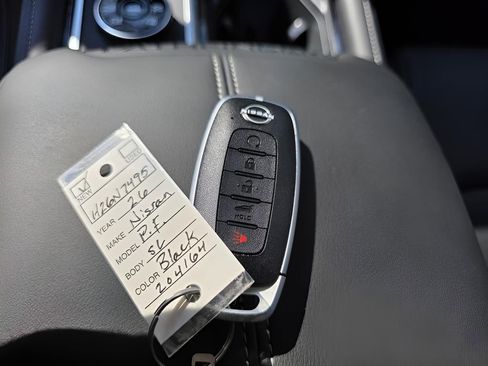 New 2026 Nissan Pathfinder SL image 28