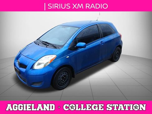 Used 2010 Toyota Yaris 2-Door Hatchback FWD image 6