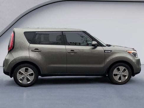 Used 2015 Kia Soul image 2