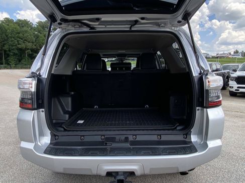 Used 2016 Toyota 4Runner SR5 Premium AWD/4WD image 6