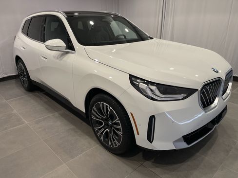 New 2026 BMW X3 xDrive30 w/ Convenience Package image 3