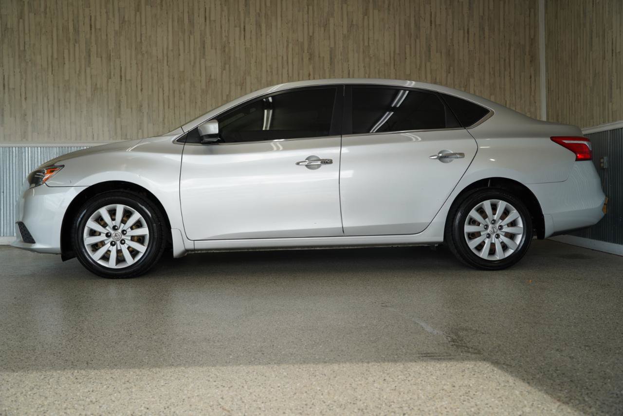 Used 2019 Nissan Sentra S FWD image 5