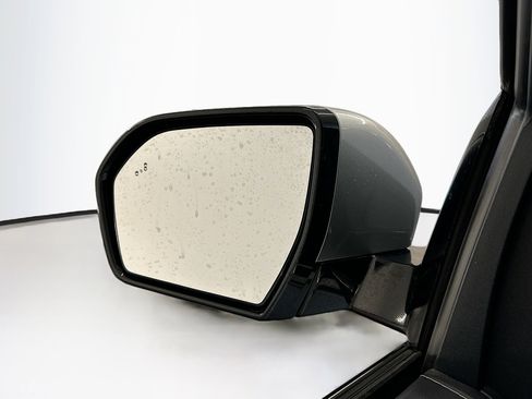 Used 2024 Ford Expedition XLT image 16