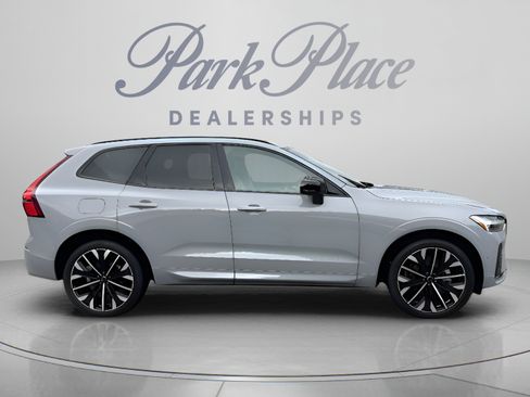 Used 2026 Volvo XC60 B5 Ultra w/ Protection Package Premier AWD/4WD image 4