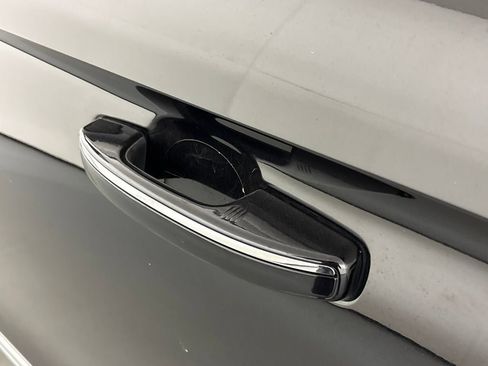 Used 2023 Lincoln Navigator L Reserve AWD/4WD image 12