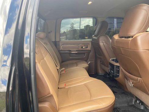 Used 2019 RAM 2500 Limited AWD/4WD image 37