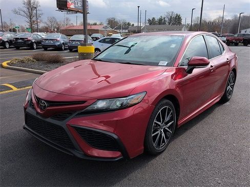 Certified 2023 Toyota Camry SE w/ Cold Weather Package image 3