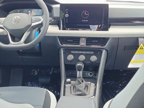 New 2026 Volkswagen Taos S FWD image 5