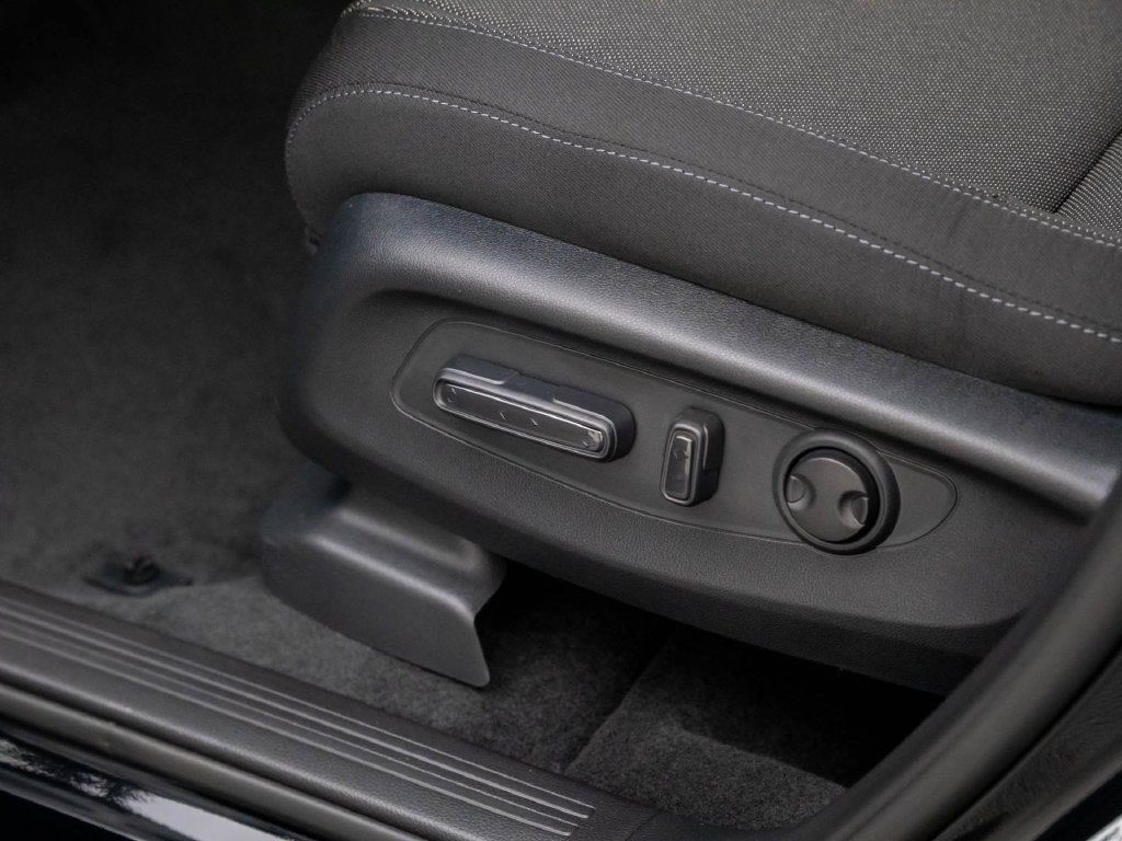 Used 2026 Honda CR-V EX image 18