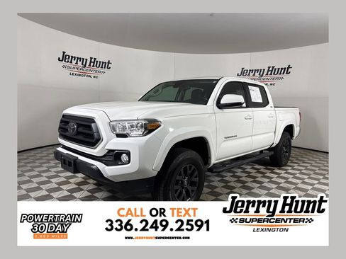 Used 2021 Toyota Tacoma SR5 AWD/4WD image 1