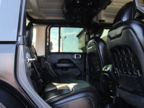 Used 2020 Jeep Wrangler Unlimited Rubicon AWD/4WD image 11