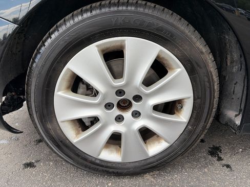 Used 2010 Volkswagen Beetle Coupe FWD image 11