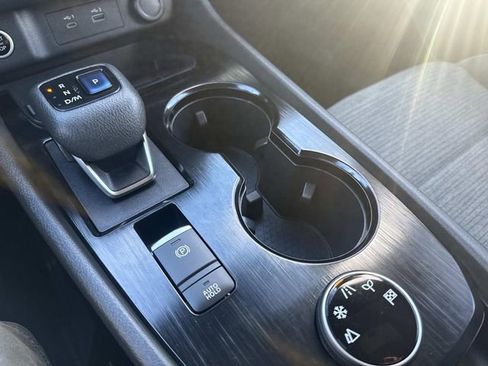 Used 2022 Nissan Rogue SV image 27