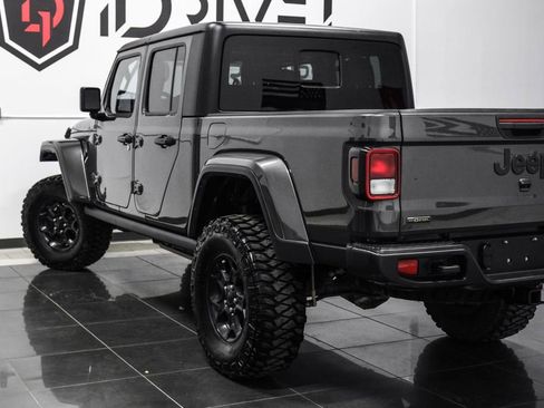 Used 2023 Jeep Gladiator Willys image 14