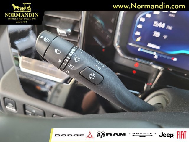 Used 2025 Chevrolet Silverado 2500 LT w/ Convenience Package AWD/4WD image 15