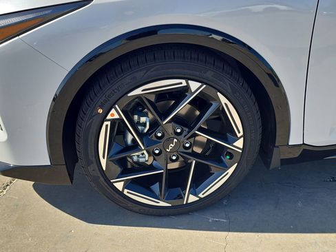 New 2025 Kia K4 GT-Line w/ GT-Line Premium Package FWD image 36