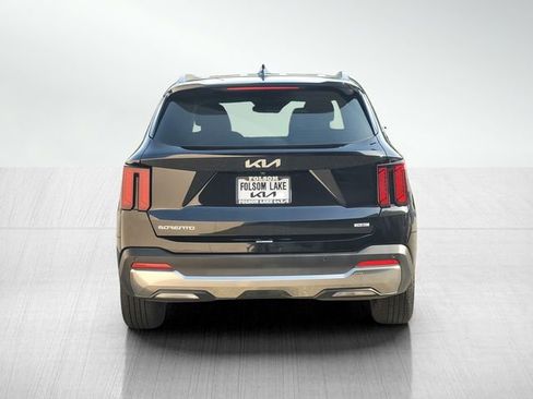 Used 2025 Kia Sorento EX image 5