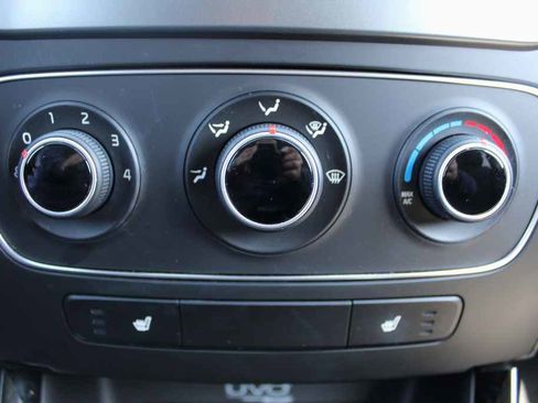 Used 2014 Kia Sorento LX image 21