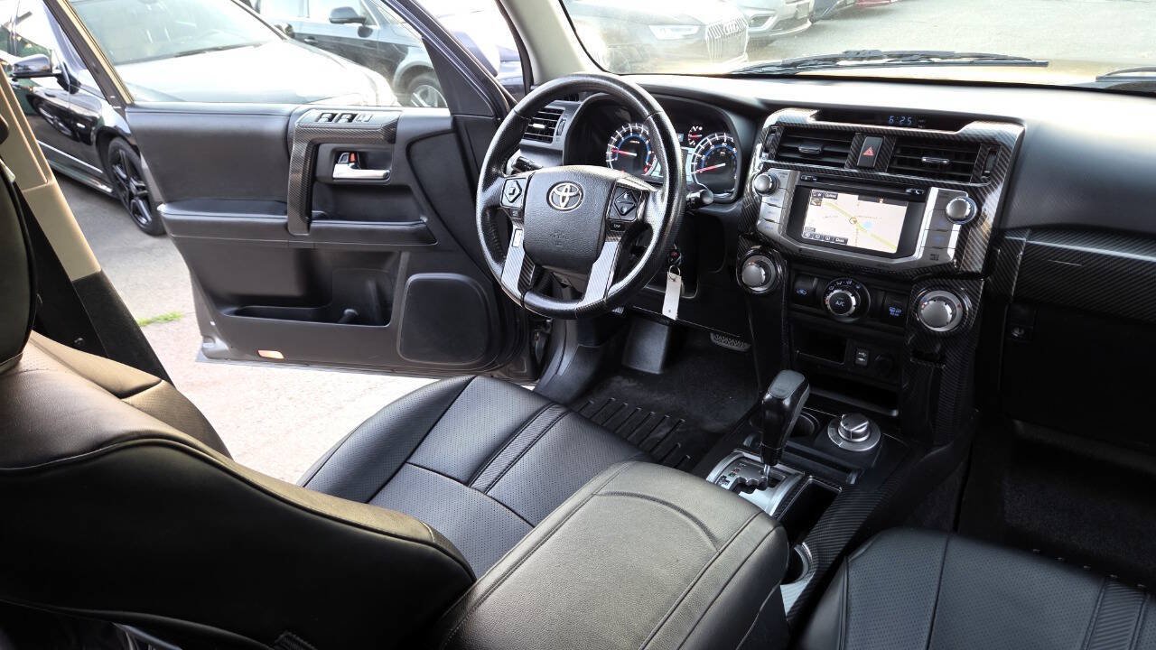 Used 2014 Toyota 4Runner SR5 AWD/4WD image 48