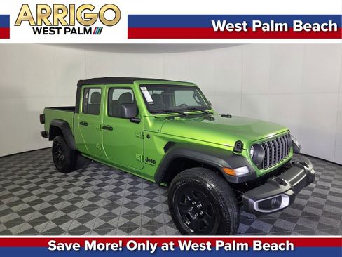 Certified 2025 Jeep Gladiator Sport image 1