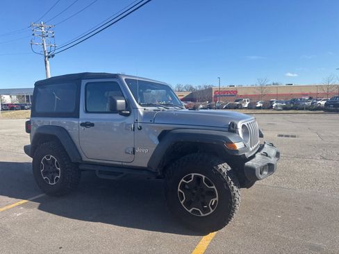 Used 2018 Jeep Wrangler Sport image 22