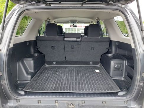 Used 2019 Toyota 4Runner SR5 AWD/4WD image 31