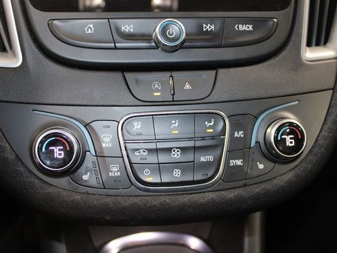 Used 2024 Chevrolet Malibu LT image 41