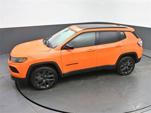 New 2026 Jeep Compass Latitude w/ Sun and Sound Group image 39