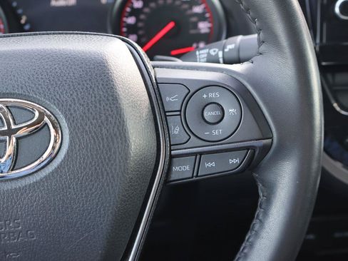 Used 2022 Toyota Camry XSE FWD image 29