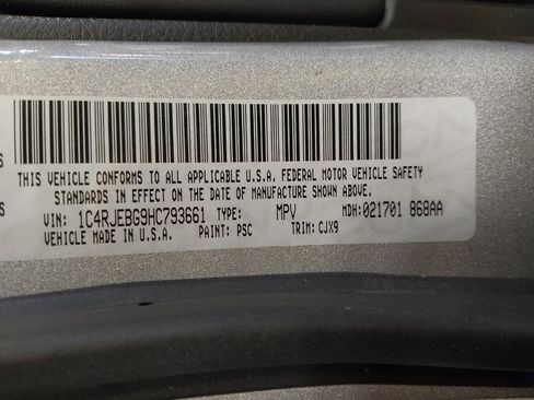 Used 2017 Jeep Grand Cherokee Limited RWD image 33