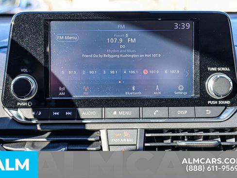 Used 2024 Nissan Altima 2.5 S image 34