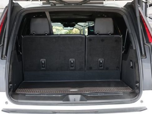 Certified 2024 Cadillac Escalade ESV Premium Luxury image 35