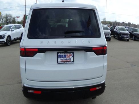 Certified 2025 Jeep Wagoneer L 4WD image 7