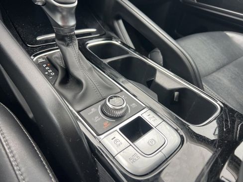 Used 2022 Kia Telluride S image 16