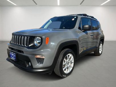 Certified 2022 Jeep Renegade Latitude w/ Convenience Group